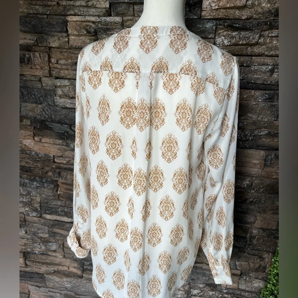 Elegant White and Gold Patterned Women's Top